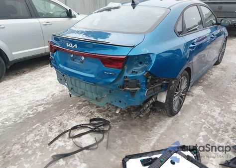 2022 Kia Forte Gt-Line из США, поврежденный, VIN 3KPF54AD3NE468954